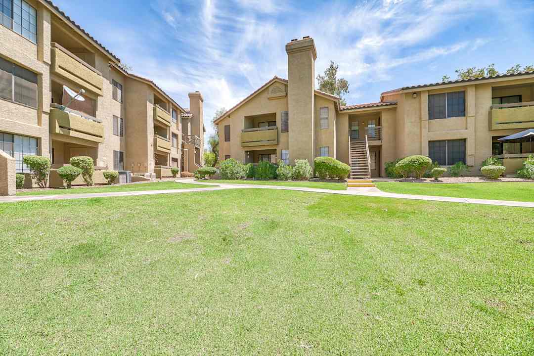 Villa Montana 11350 E Sahuaro Dr Scottsdale Az Apartments For Rent Rent Com