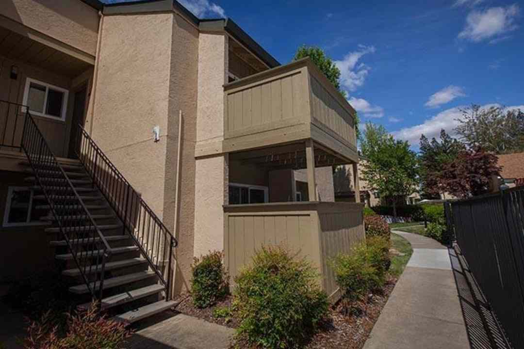 Juniper Apartments 9190 Blue Point Lane Sacramento Ca Apartments For Rent Rent Com