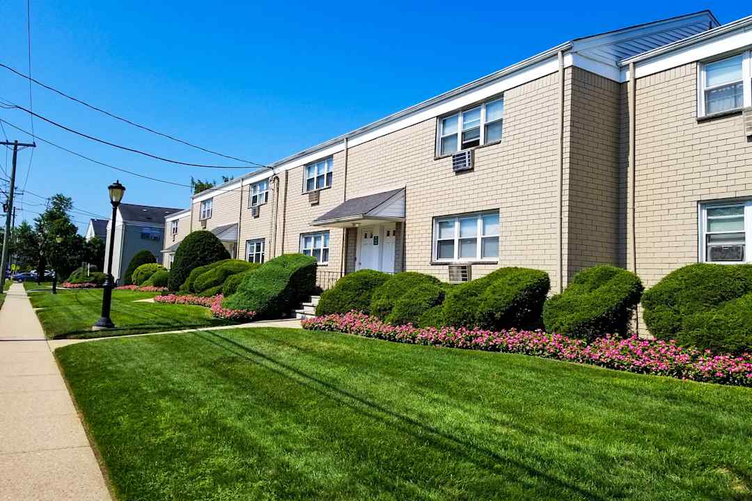 carol apartments hackensack nj 07601