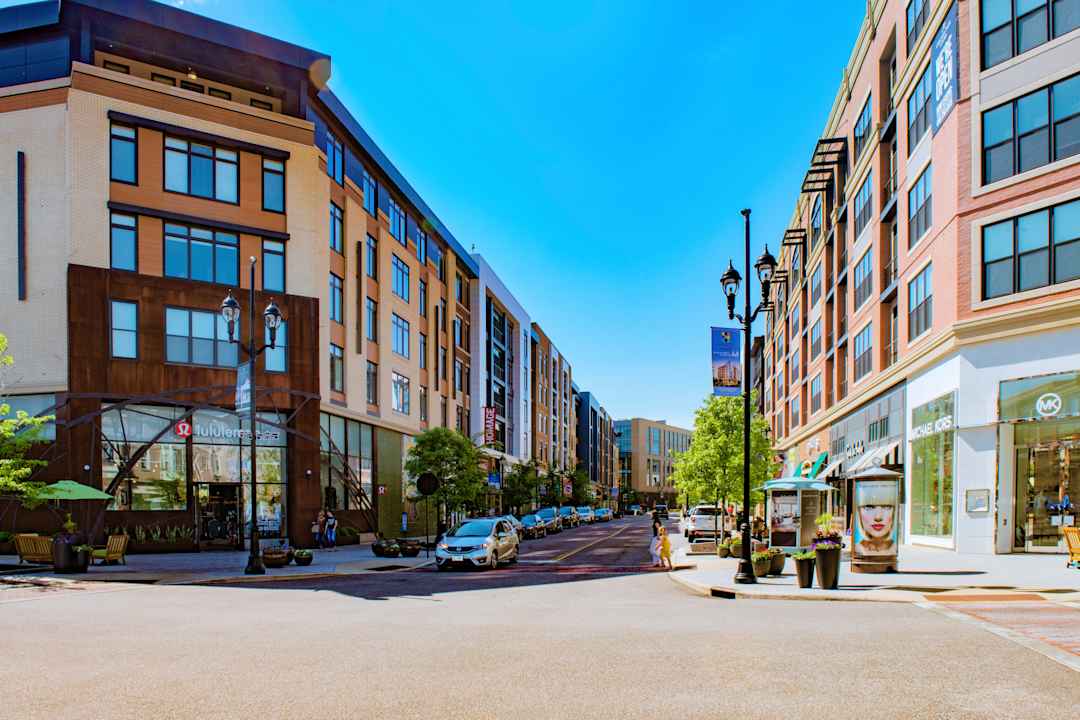 Apartments In Crocker Park