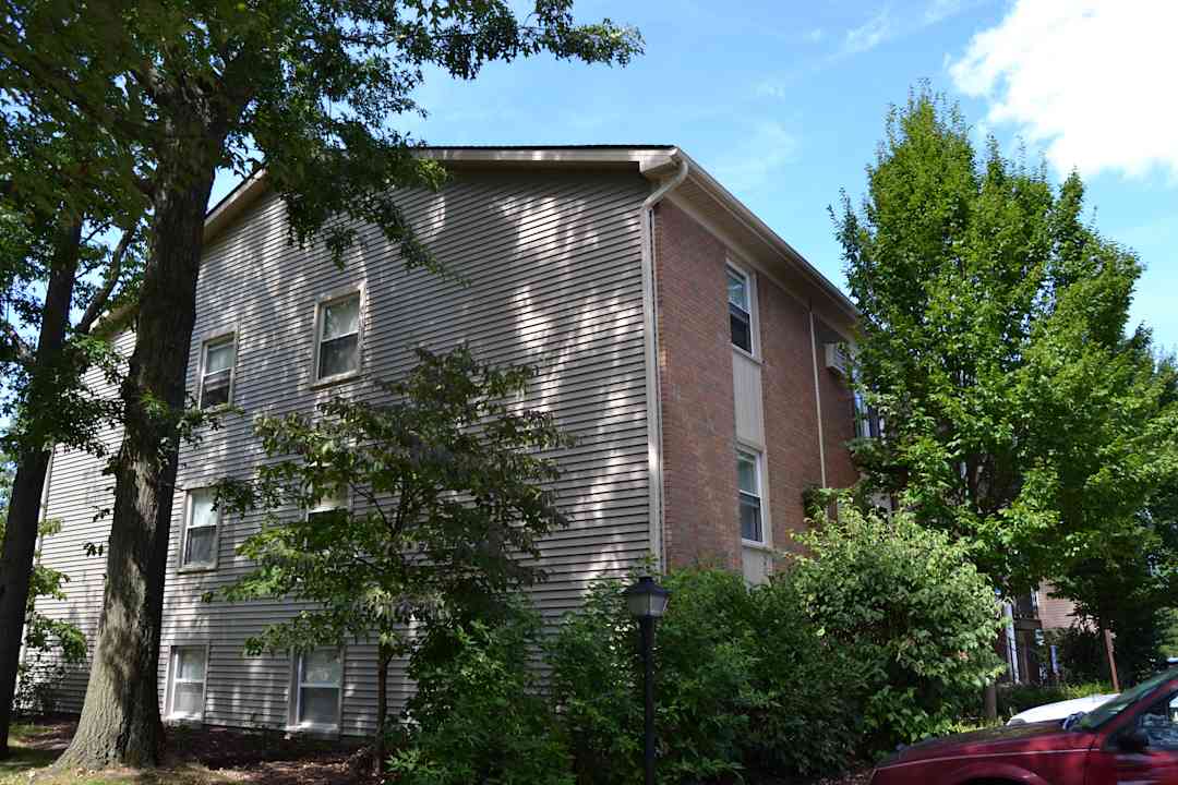 Woodgate North Apartments 709 Sapp Rd Ravenna, OH Apartments for