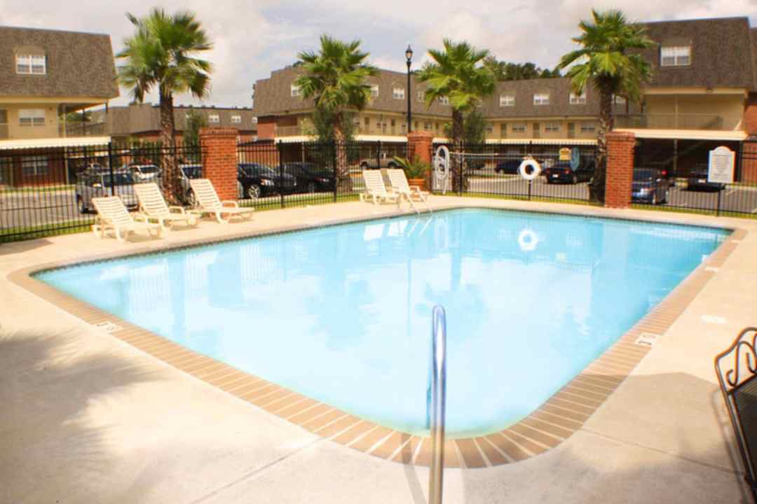 Bridgeway Apartments and Townhomes 411 Dulles Dr Lafayette, LA