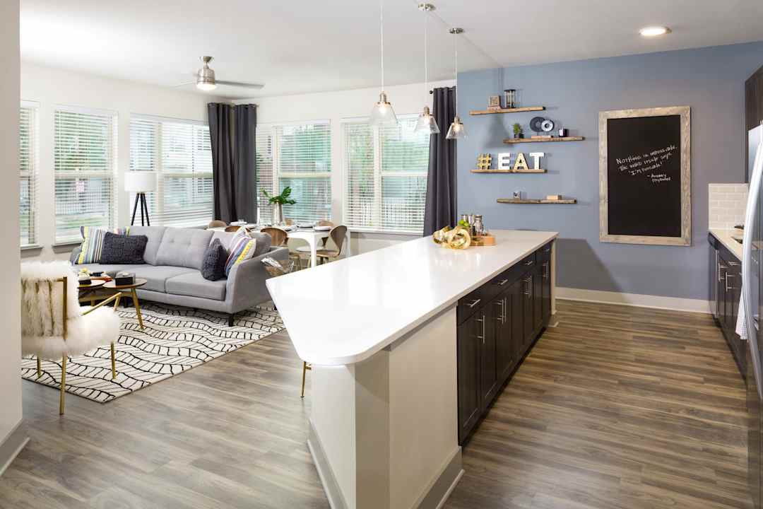 The Briscoe 12639 Coit Road Dallas Tx Apartments For Rent Rent Com