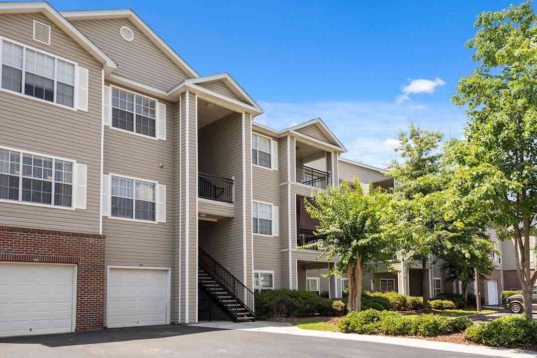 bridge pointe apartments huntsville al 35806