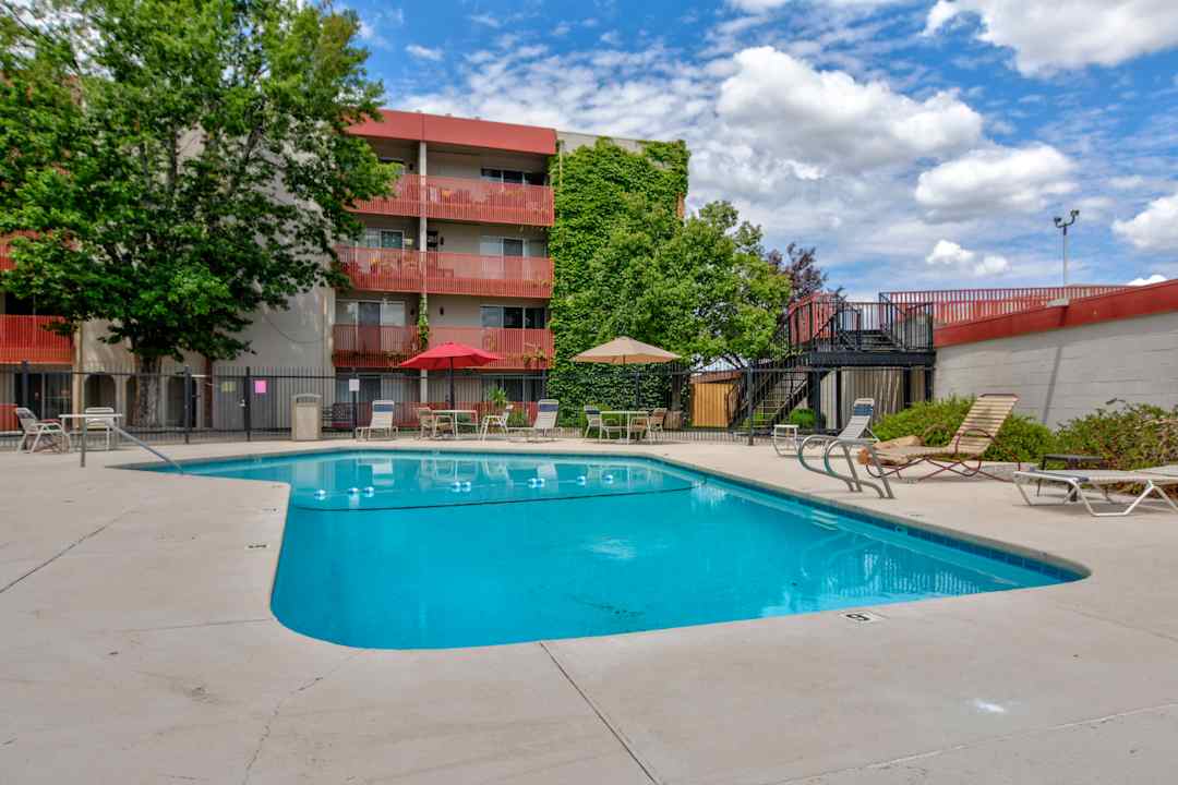 three fountains apartments reviews