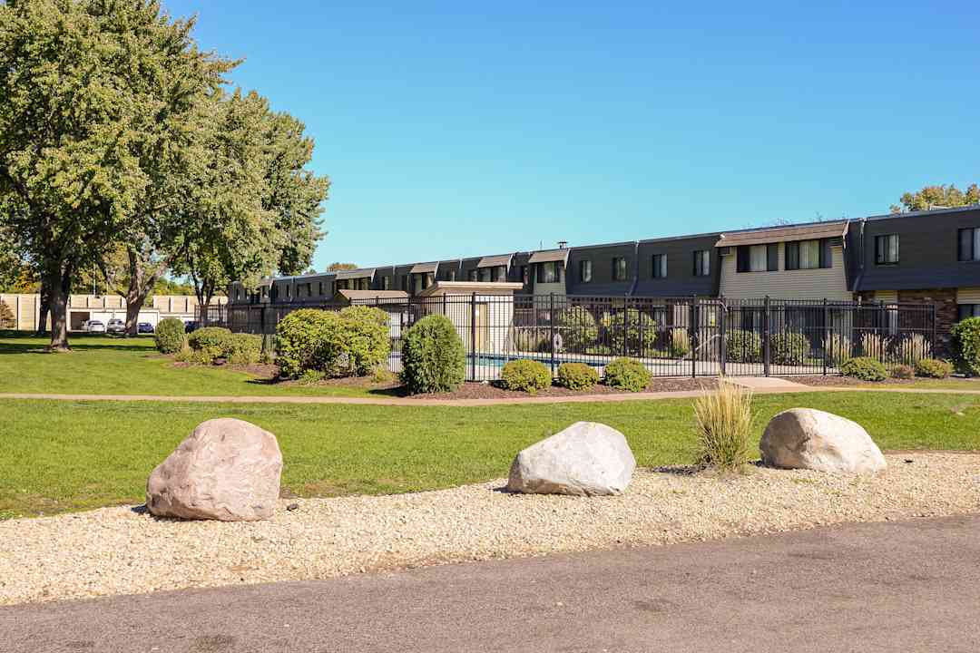 The Willows Apartments Apartments Brooklyn Park, MN 55429