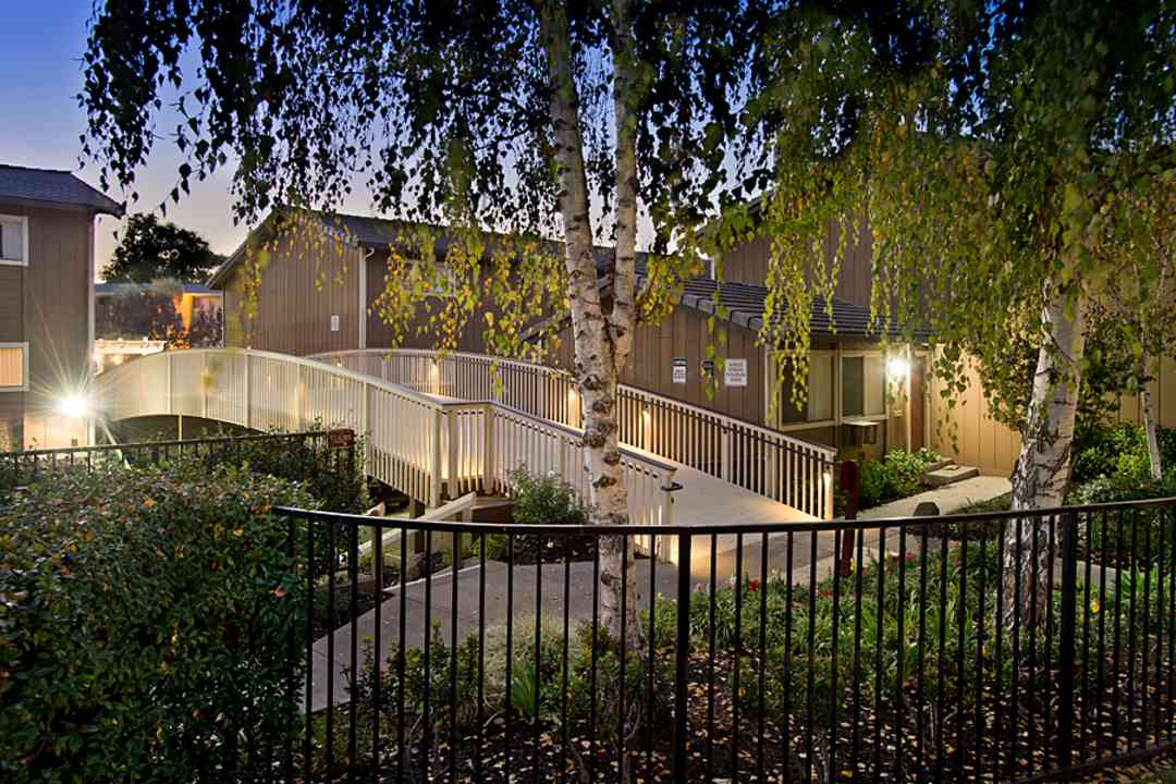 shadow oaks apartments cupertino ca