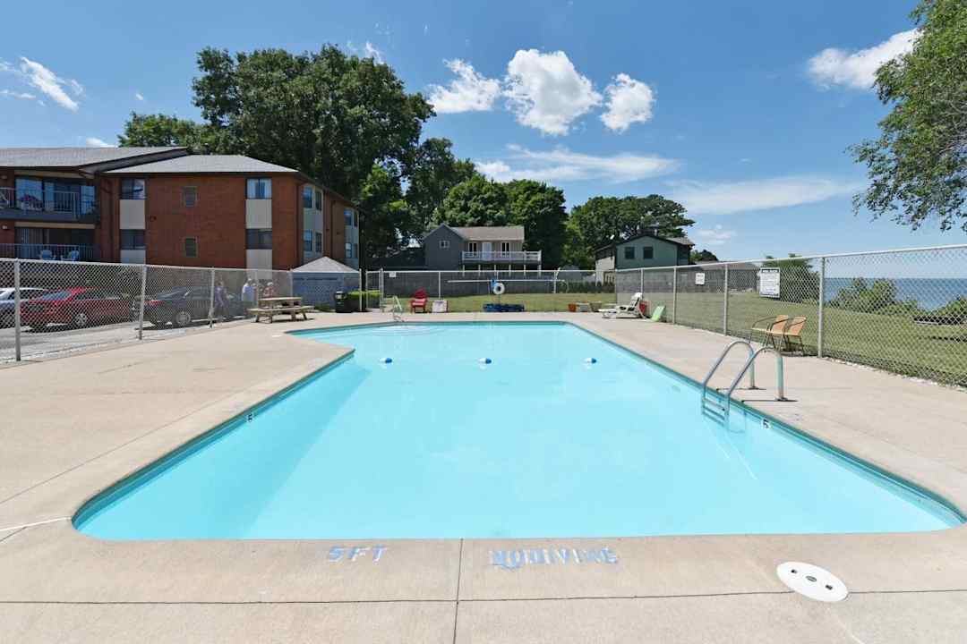 the shore club apartments huron oh 44839