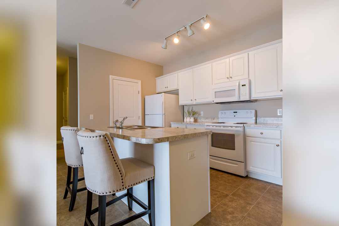 Lakeside At Fallen Timbers 4623 Lakeside Dr Maumee Oh Apartments For Rent Rent Com