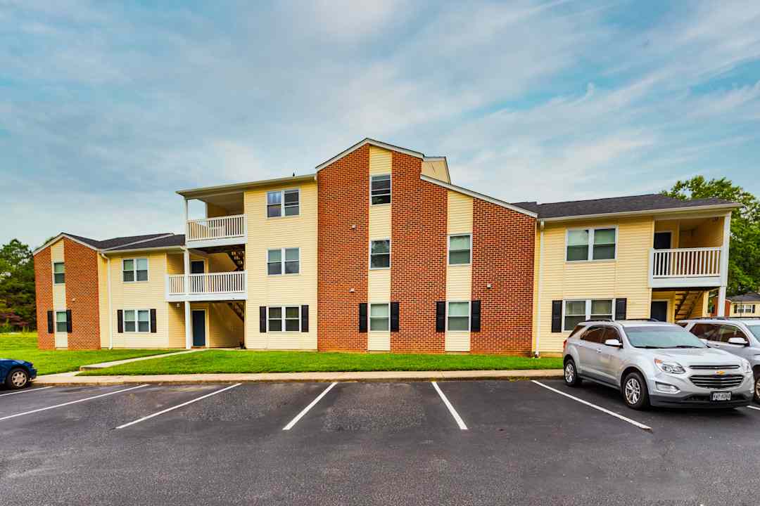 84 Modern Apartments in williamsburg va under 700 Near Me