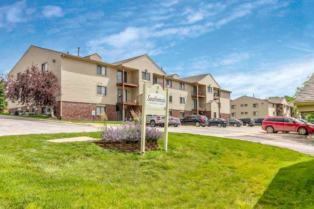 Southwinds Apartment Homes 4732 Virginia St Bellevue Ne Apartments For Rent Rent Com