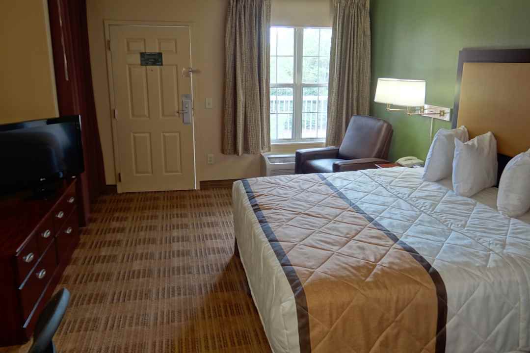 Furnished Studio Huntsville U S Space And Rocket Center Apartments Huntsville Al