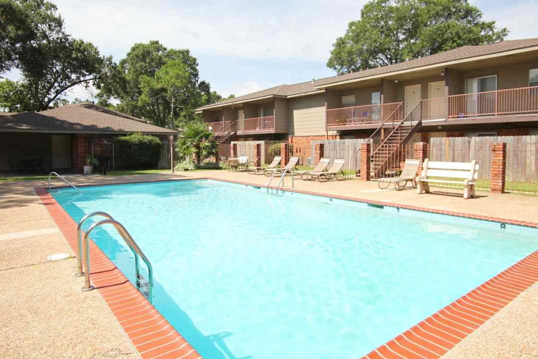carol sue apartments gretna la 70056