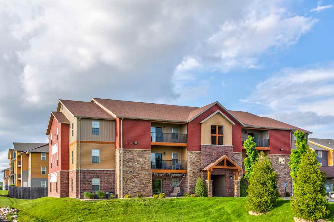 Kensington Park And The Lodges Apartments - Springfield Mo 65807