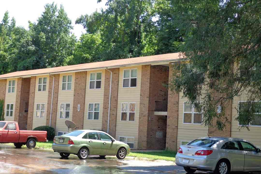 Austin Oaks Apartments - Decatur Ga 30032