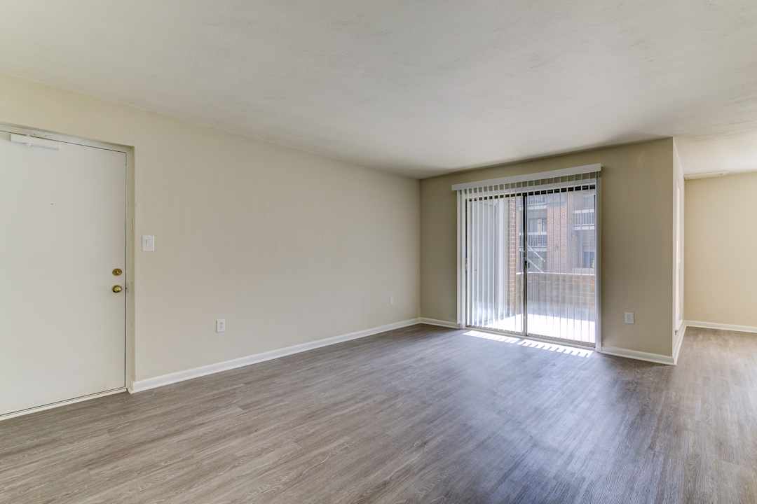 Bent Creek Apartments And Townhomes 6525 Greenway Dr Roanoke Va Apartments For Rent Rent Com