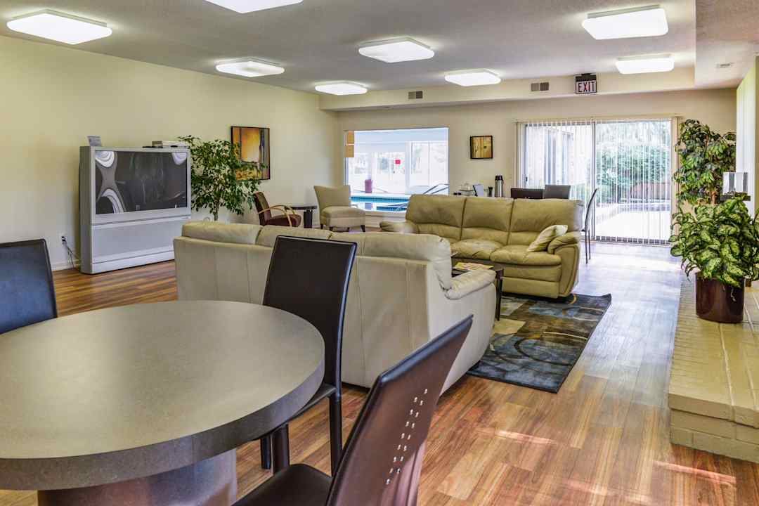 Spring Hill 45710 Spring Ln Shelby Township Mi Apartments For Rent Rent Com
