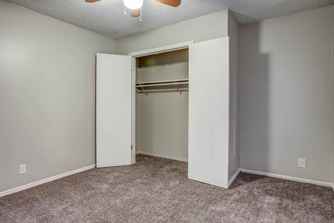 the reserve at silver maple apartments tulsa ok 74145