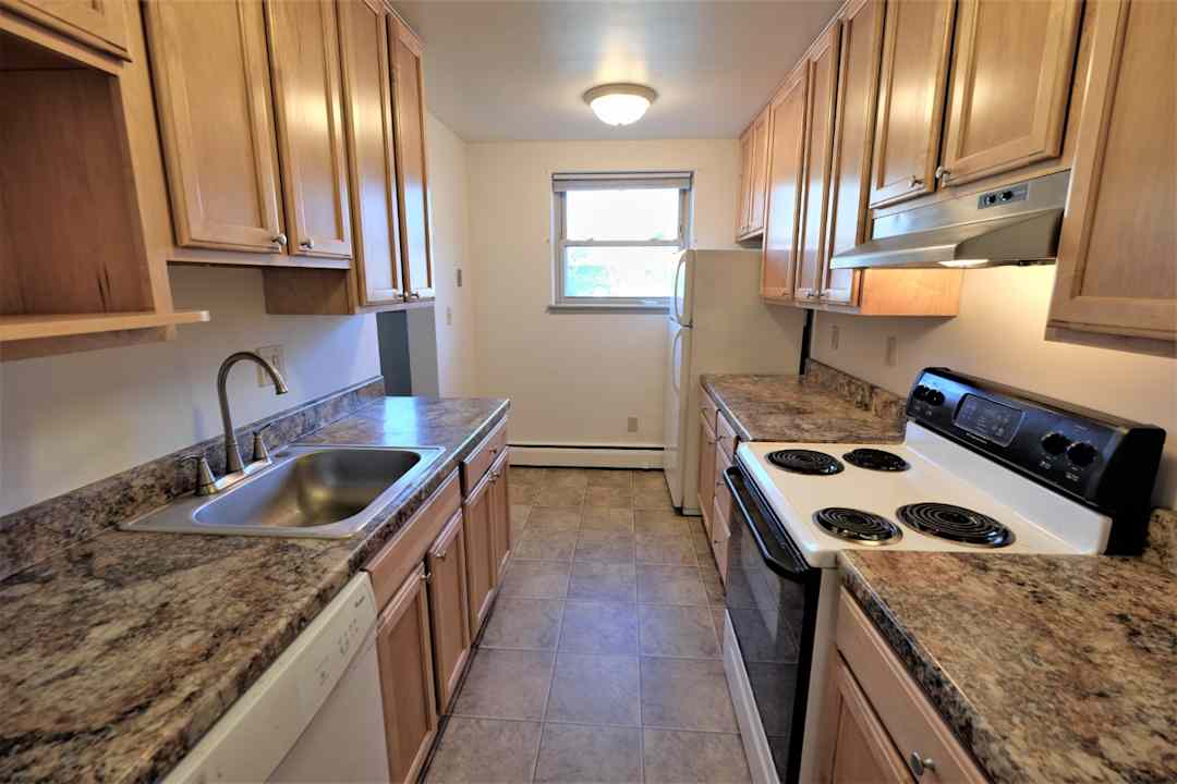 Alden Park 2044 Brewster St Saint Paul Mn Apartments For Rent Rent Com