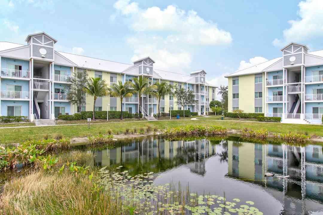 Villages at Lake Worth 2220 Lake Worth Rd Lake Worth, FL Apartments