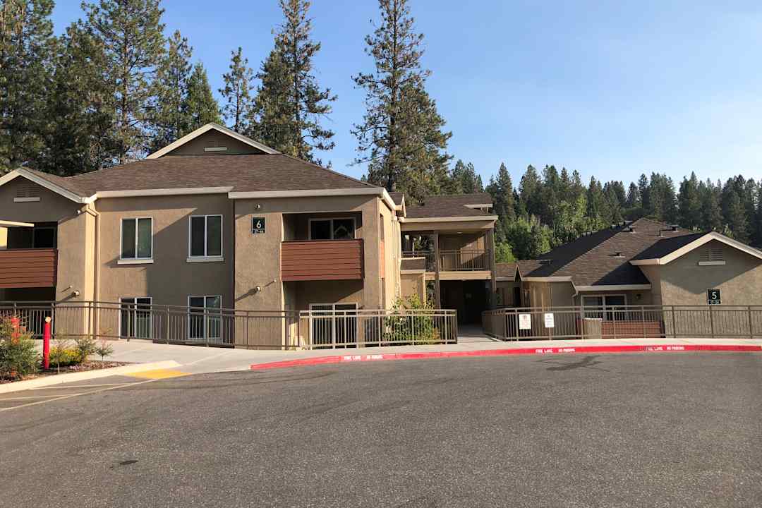 35 Gold creek village apartments grass valley info