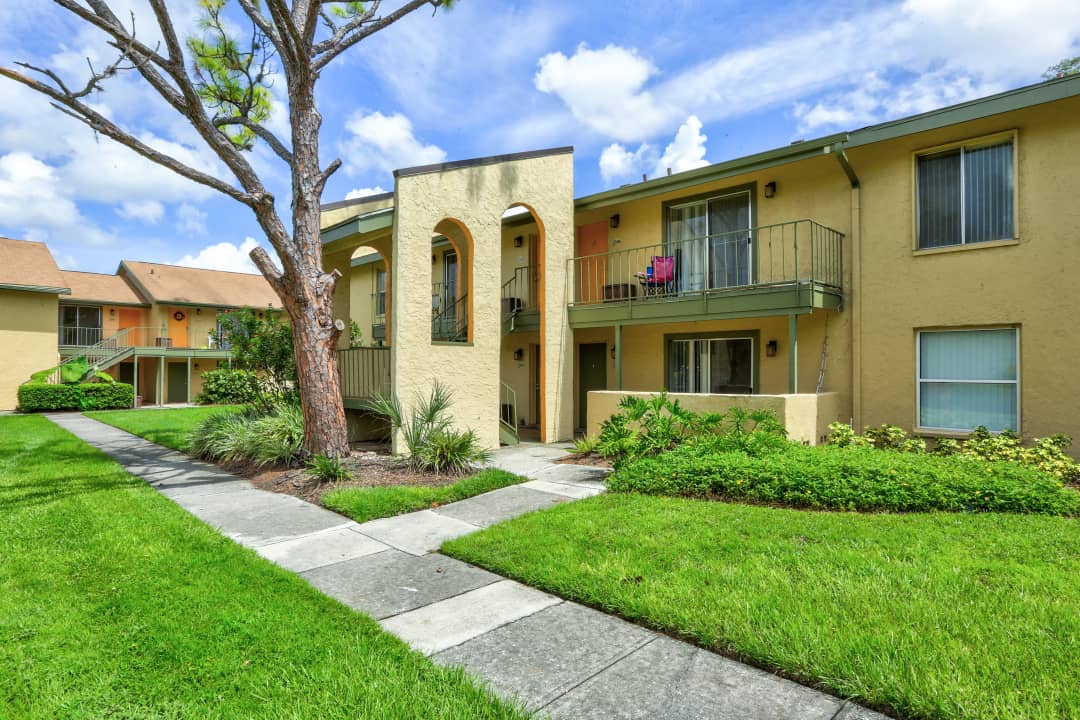 L Estancia Garden Apartments - Sarasota Fl 34231