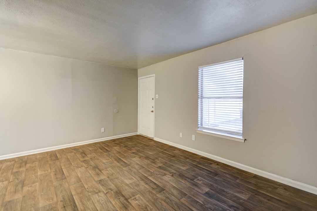 Del Sol On Royal Lane Apartments Dallas Tx 75229