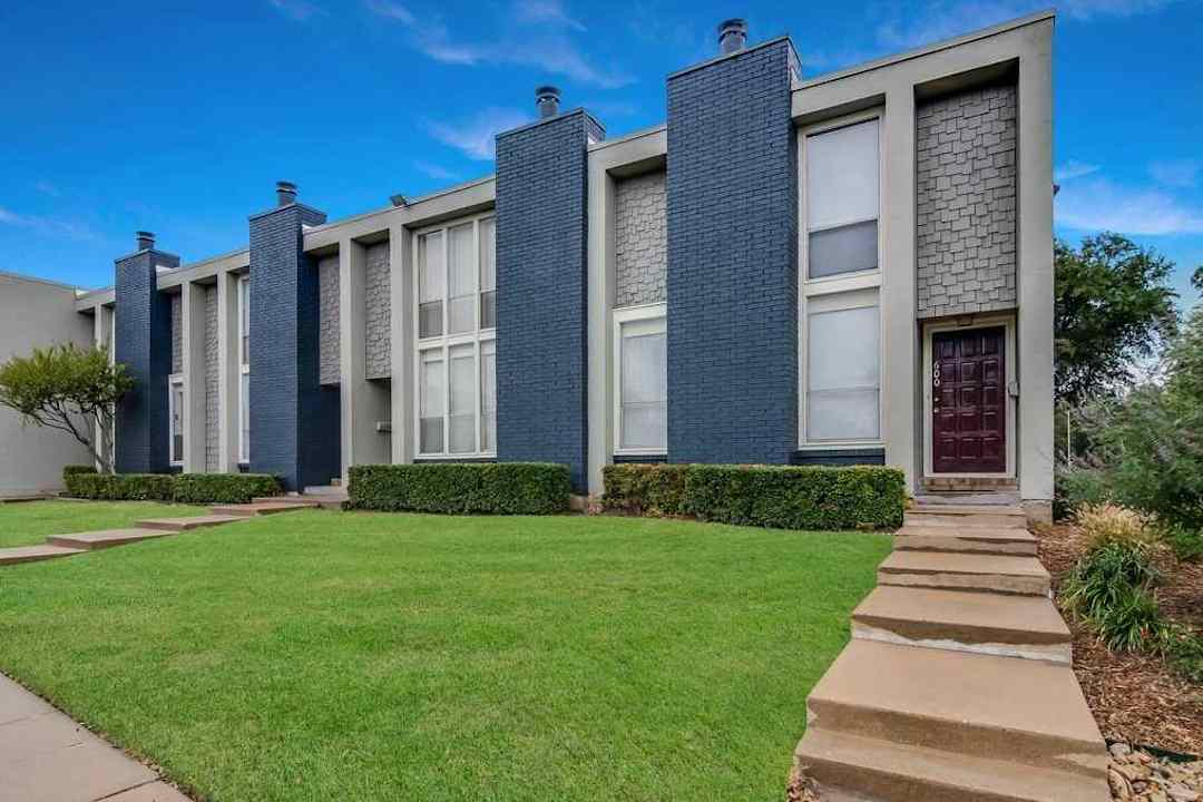 falls on clearwood apartments richardson tx 75081