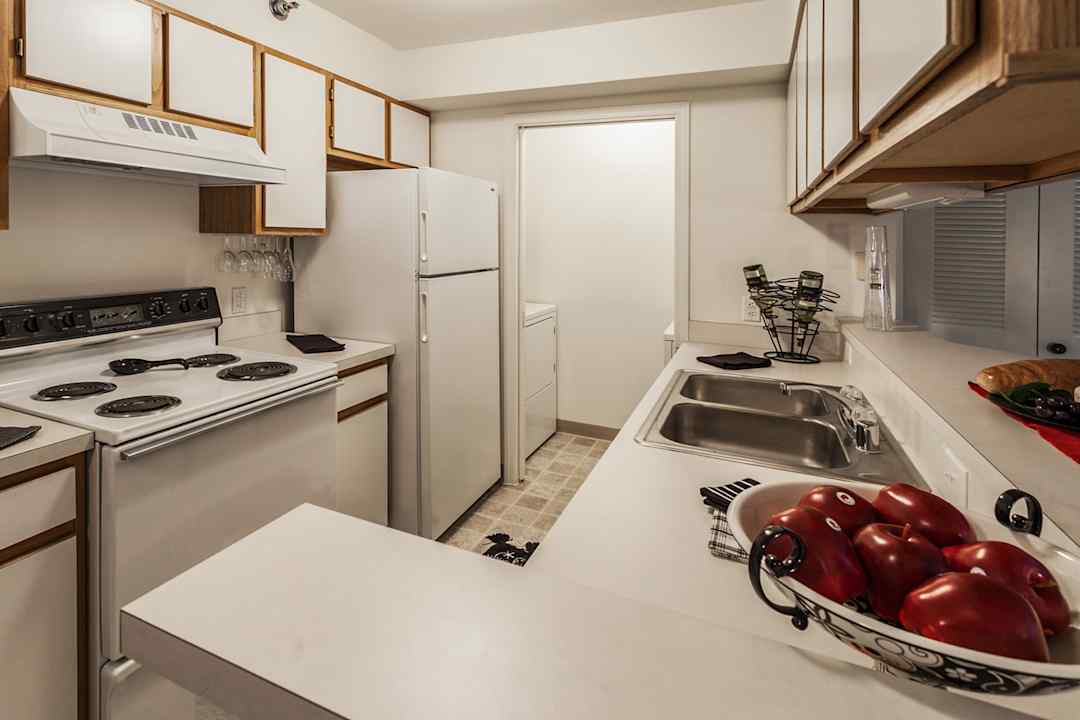americana lakewood 12598 w dakota ave lakewood co apartments for rent rent com