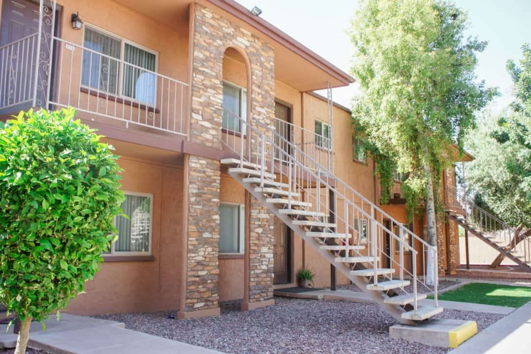 Mesa Ridge - 650 S Country Club Dr | Mesa, AZ Apartments for Rent | Rent.