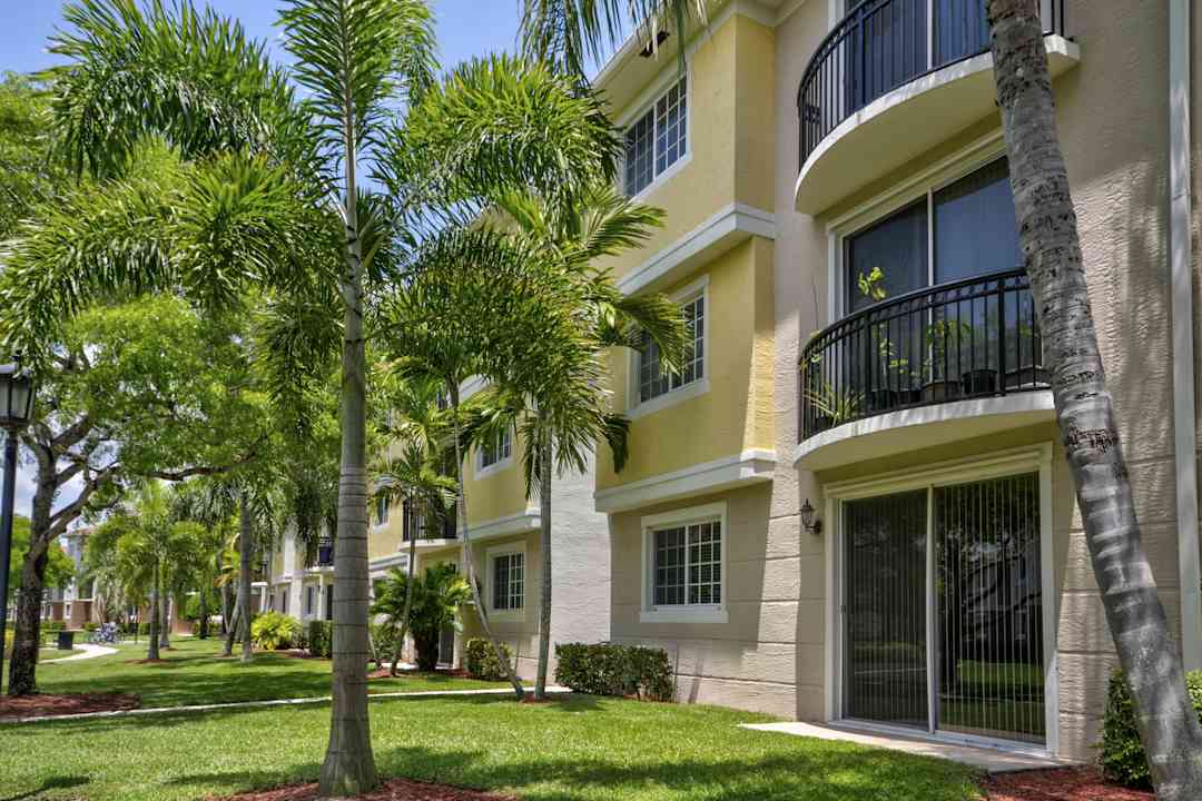 Gables Montecito 9016 Alister Blvd E Palm Beach Gardens Fl Apartments For Rent Rent Com