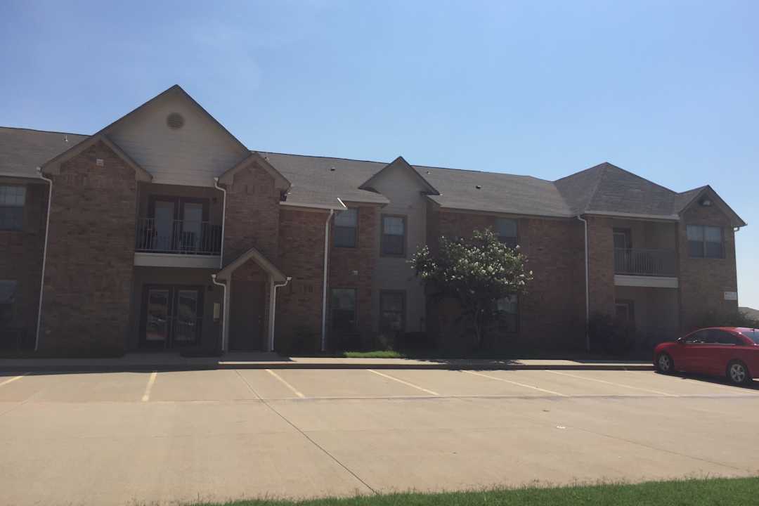 st james apartments lawton ok