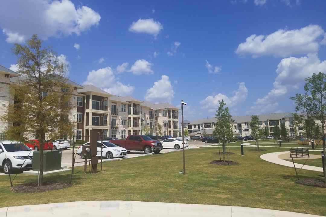 tech ridge austin apartments