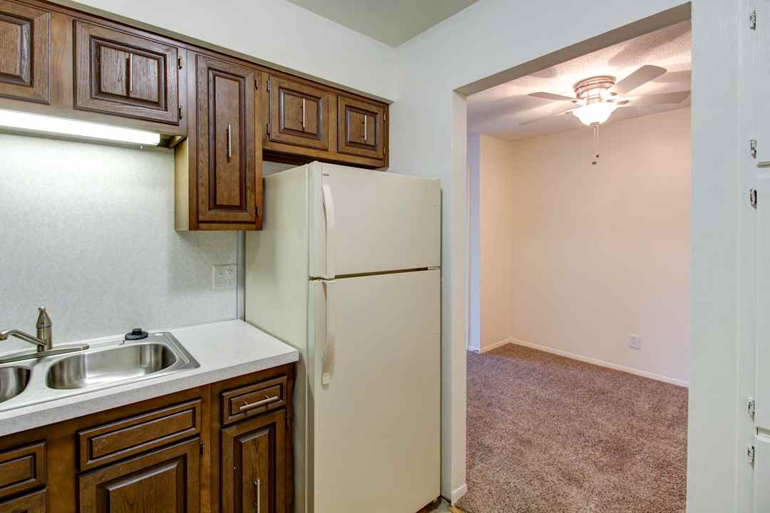 Chateau Monroe 5360 Monroe St Toledo Oh Apartments For Rent Rent Com