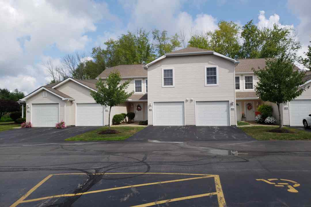 sawgrass apartments warren oh 44484