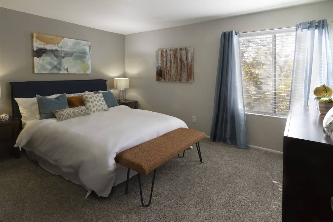 Seasons at Pebble Creek Apartments - Salt Lake City, UT 84104