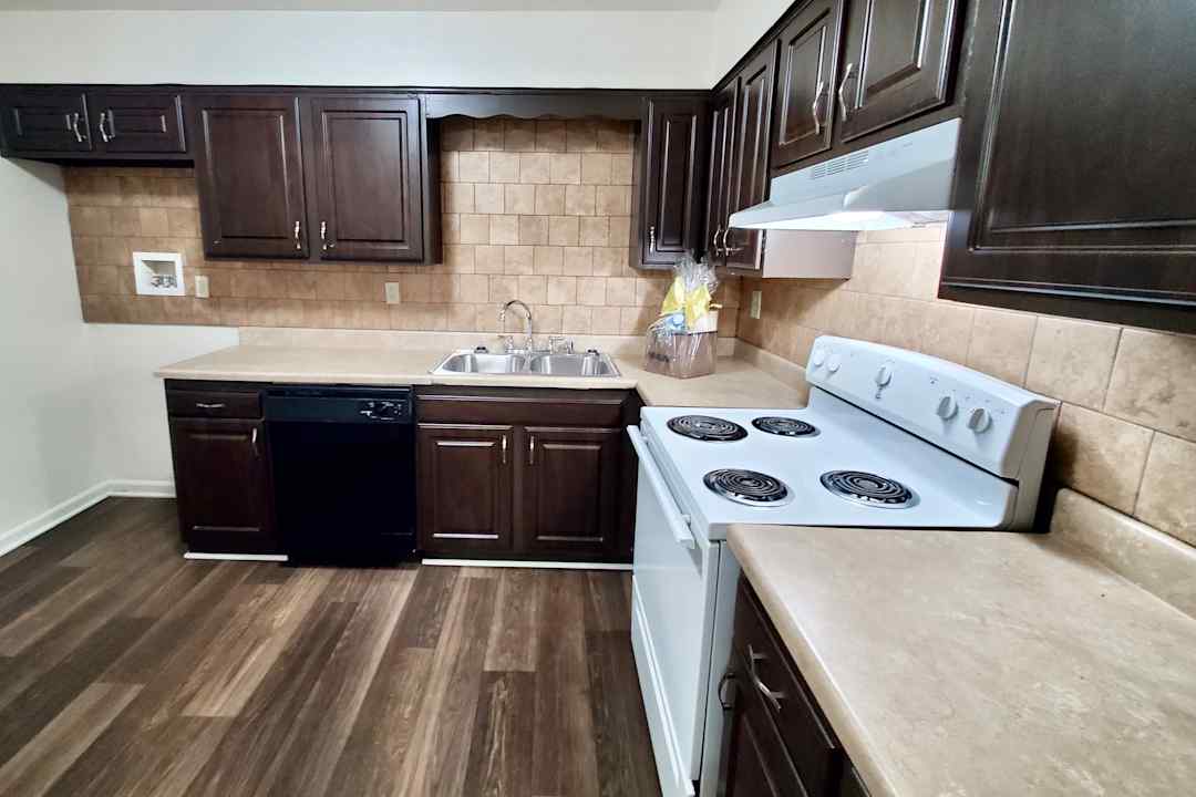 Derby Run Apartments - Louisville Ky 40228