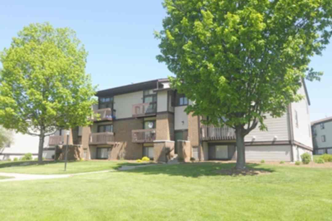burton s landing apartments grand rapids mi 49546