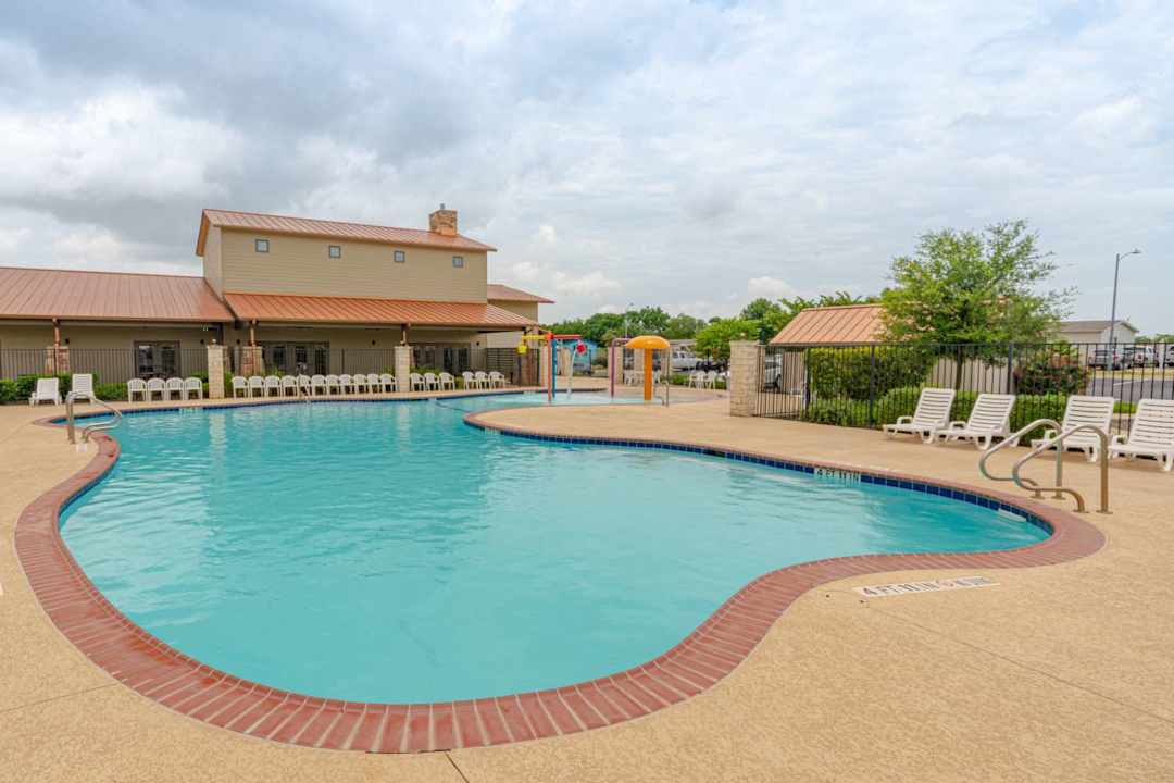 River Ranch Apartments - Austin, TX 78754