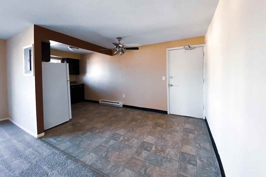 Springcrest Apartments 33001 Vine St Willowick, OH Apartments for