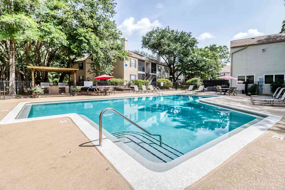 Arbor Club Apartments - Pensacola, FL 32504