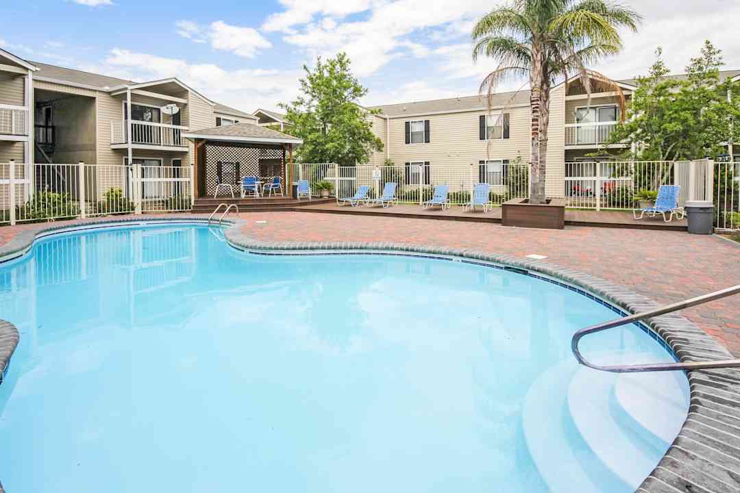 Baywood Apartment Homes 500 Wall Blvd Gretna La Apartments For Rent Rent Com