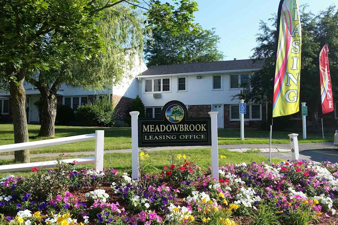 townhomes at meadowbrook village apartments fitchburg ma 01420