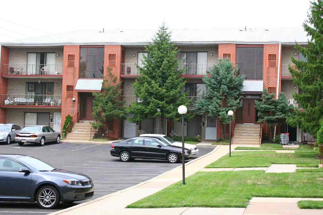 Video Tour: 2 Bed / 1 BA