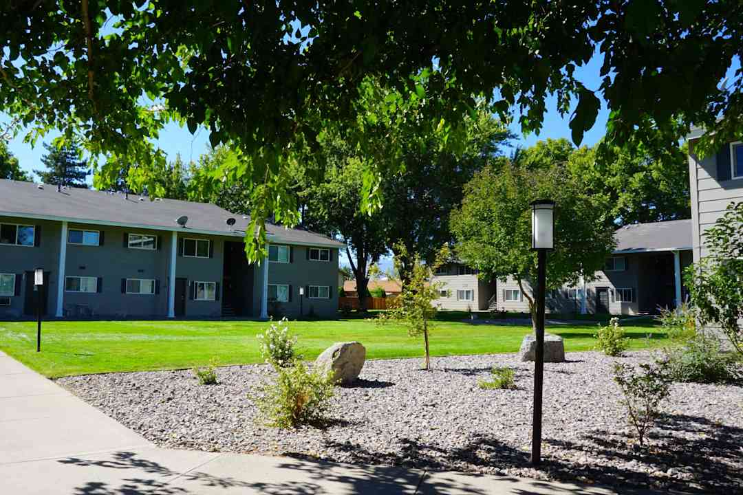 Lincoln Garden Apartments - Sparks Nv 89431