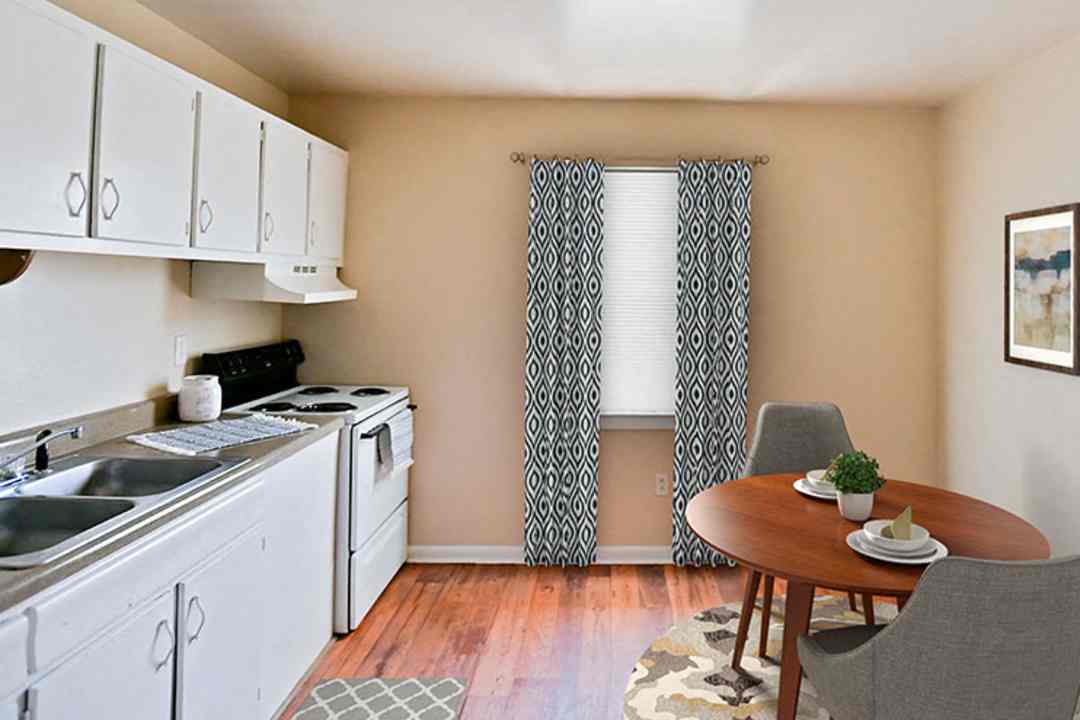Acadian And South College Gardens 710 South College Rd Lafayette La Apartments For Rent Rent Com