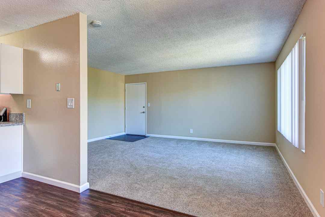 Seacliff Apartments 300 Palmetto Ave Pacifica Ca Apartments For Rent Rent Com