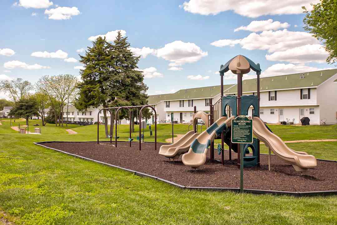 fairfield village apartments springfield mo 65807
