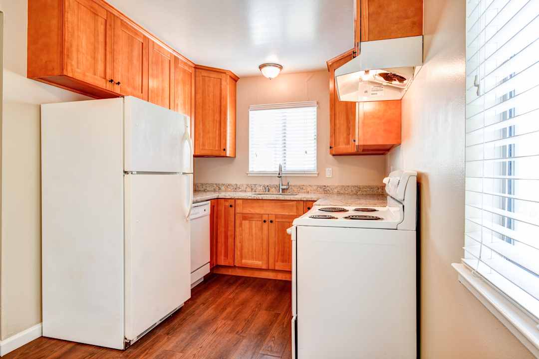 Lakeview Garden Apartments - San Mateo Ca 94401