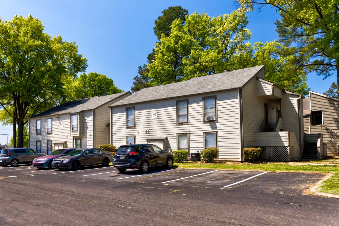 The Residence At Village Green Apartments - Memphis Tn 38115